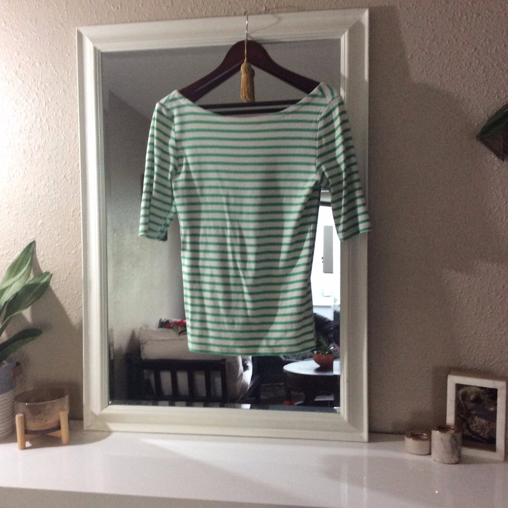 3/4 sleeve, low back casual shirt